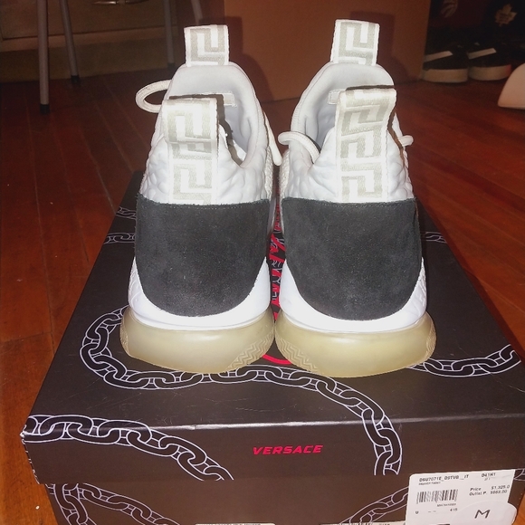 Versace Chain Reaction Sneakers - Picture 4 of 6